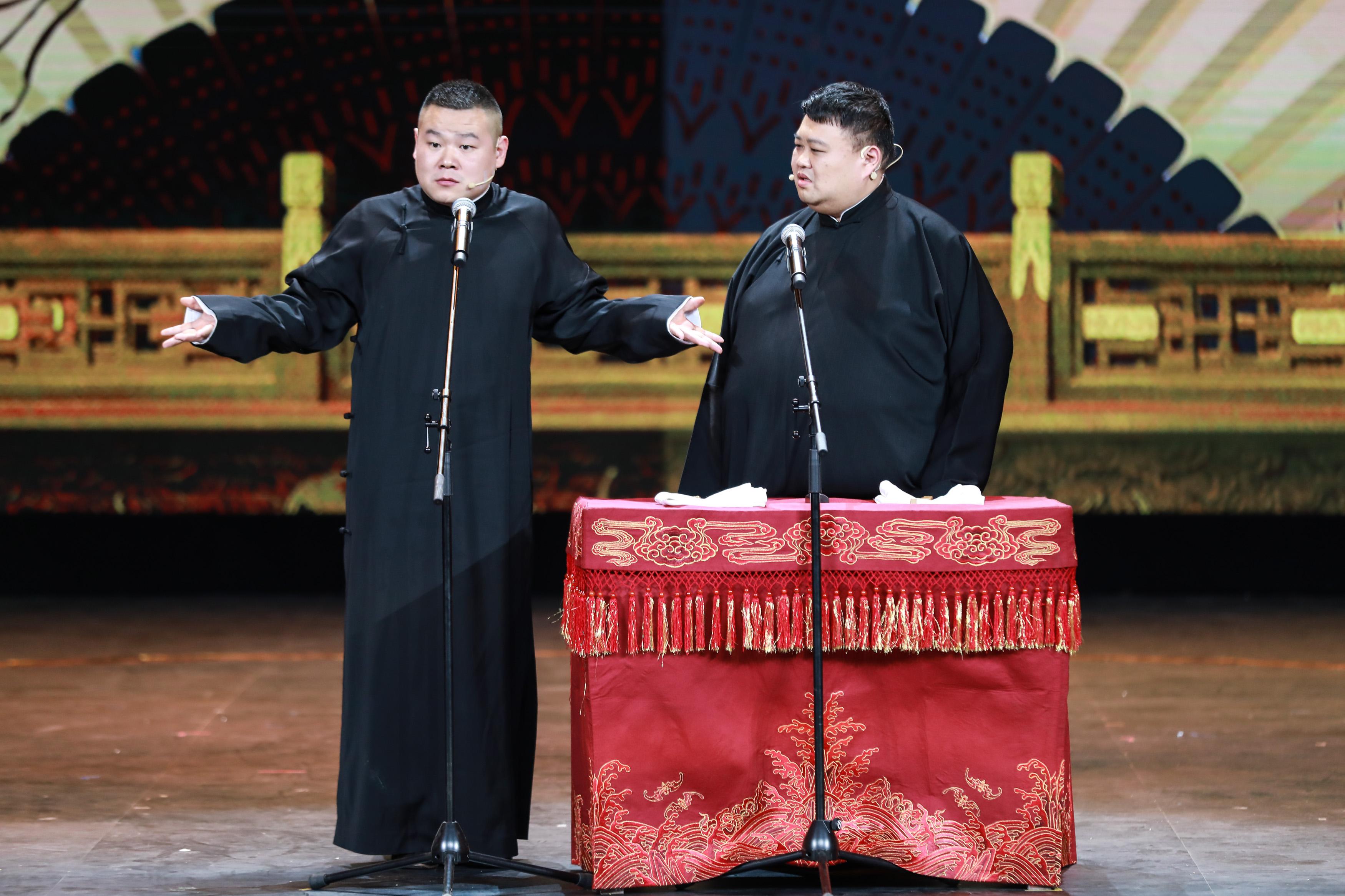 郭德纲徒孙震撼舞台三位导师“争夺战”引爆热议！德云社、郭德纲、陈佩斯共谱相声新篇